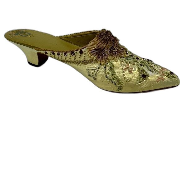 Vintage Nostalgia Collectible Miniature Shoe Figurine Slide On If The Shoe Fits - Picture 2 of 9
